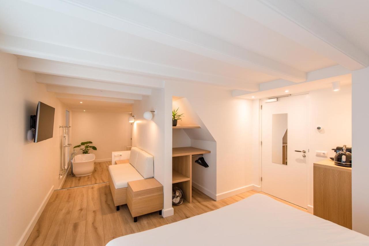 Fietshotel Zee Van Tijd Holwerd Εξωτερικό φωτογραφία